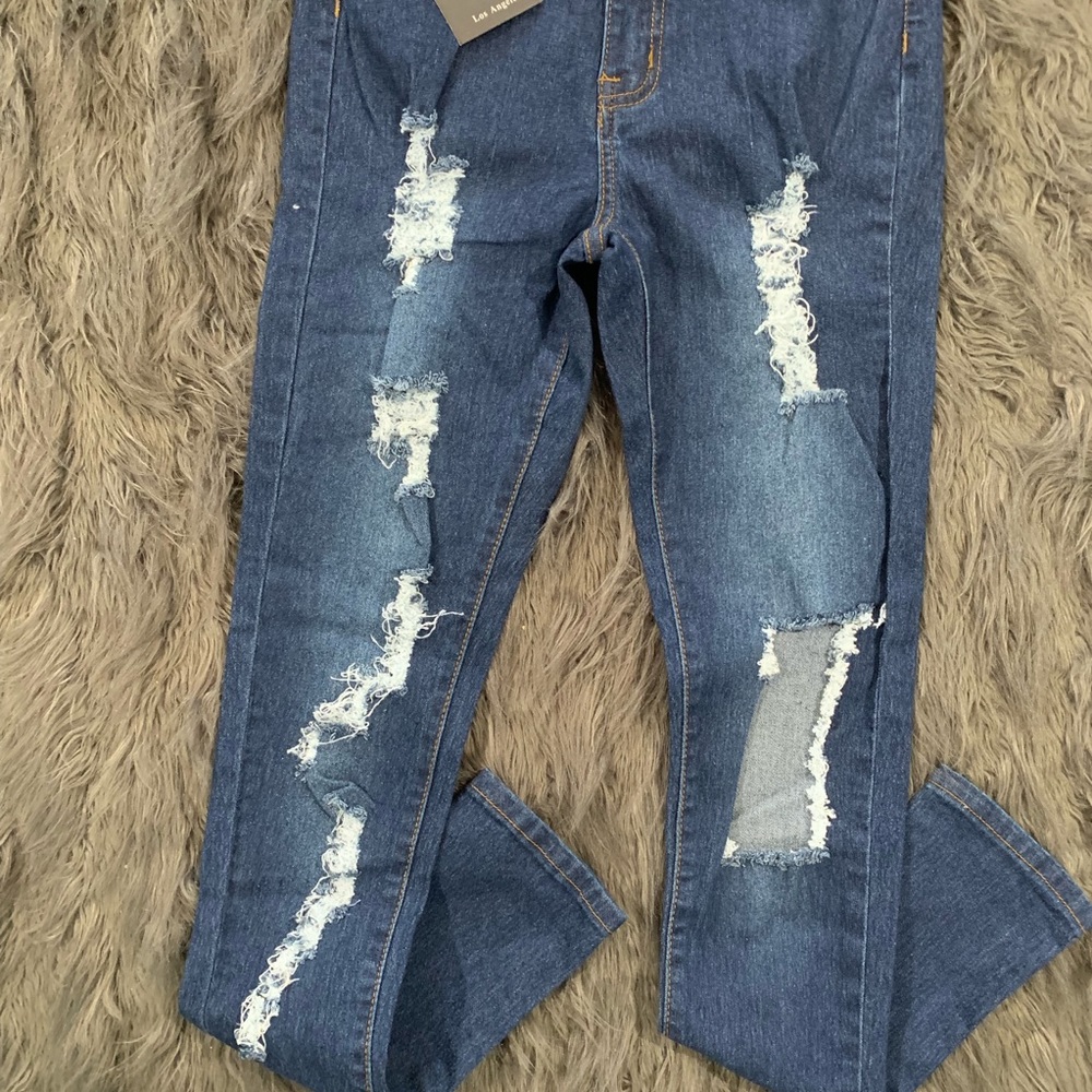 Fashion Nova distressed denim - Picture 3 of 4